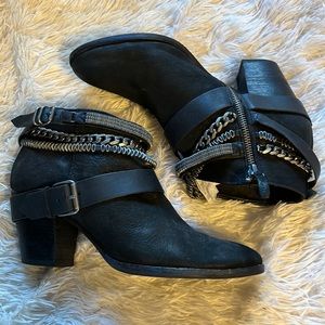 Dolce vita Yazmina black bootie onyx unbuckle revolve